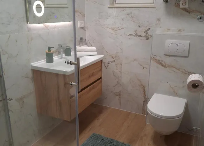 Pag 6412c * Pag Town